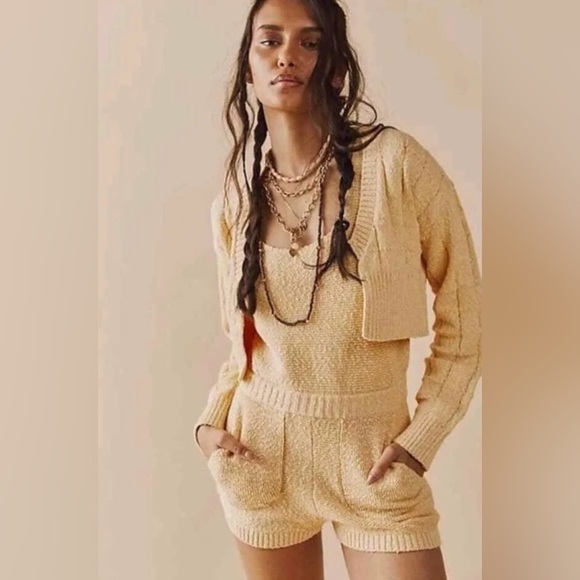 Free People Sweaters - New Free People Declan Sweater Set Size Medium 
Color: Crocus Pink